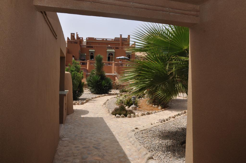 La Palmeraie De Massa Zaouit Massa Exteriör bild